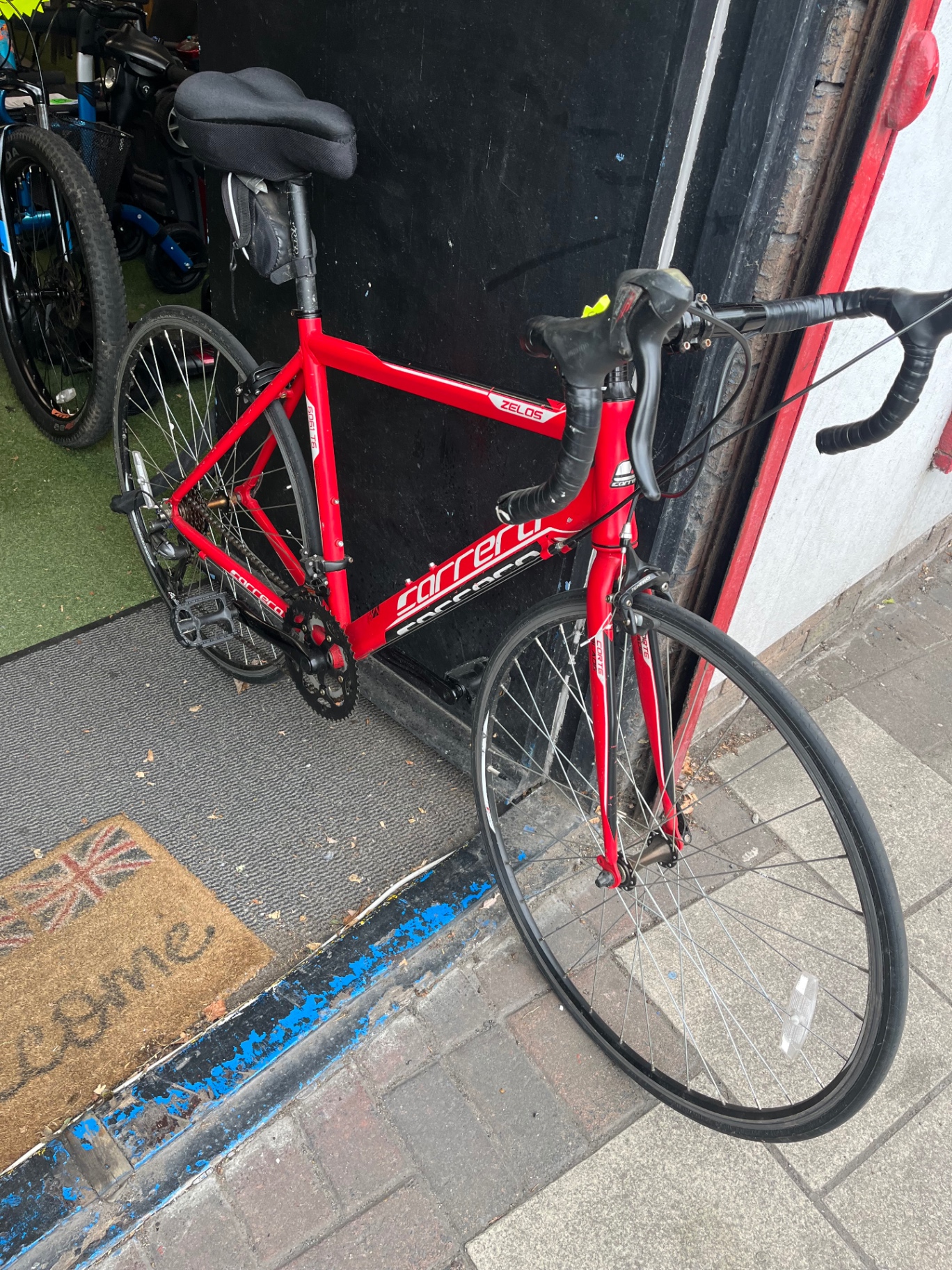 Carrera Zelos Road Bike — Red