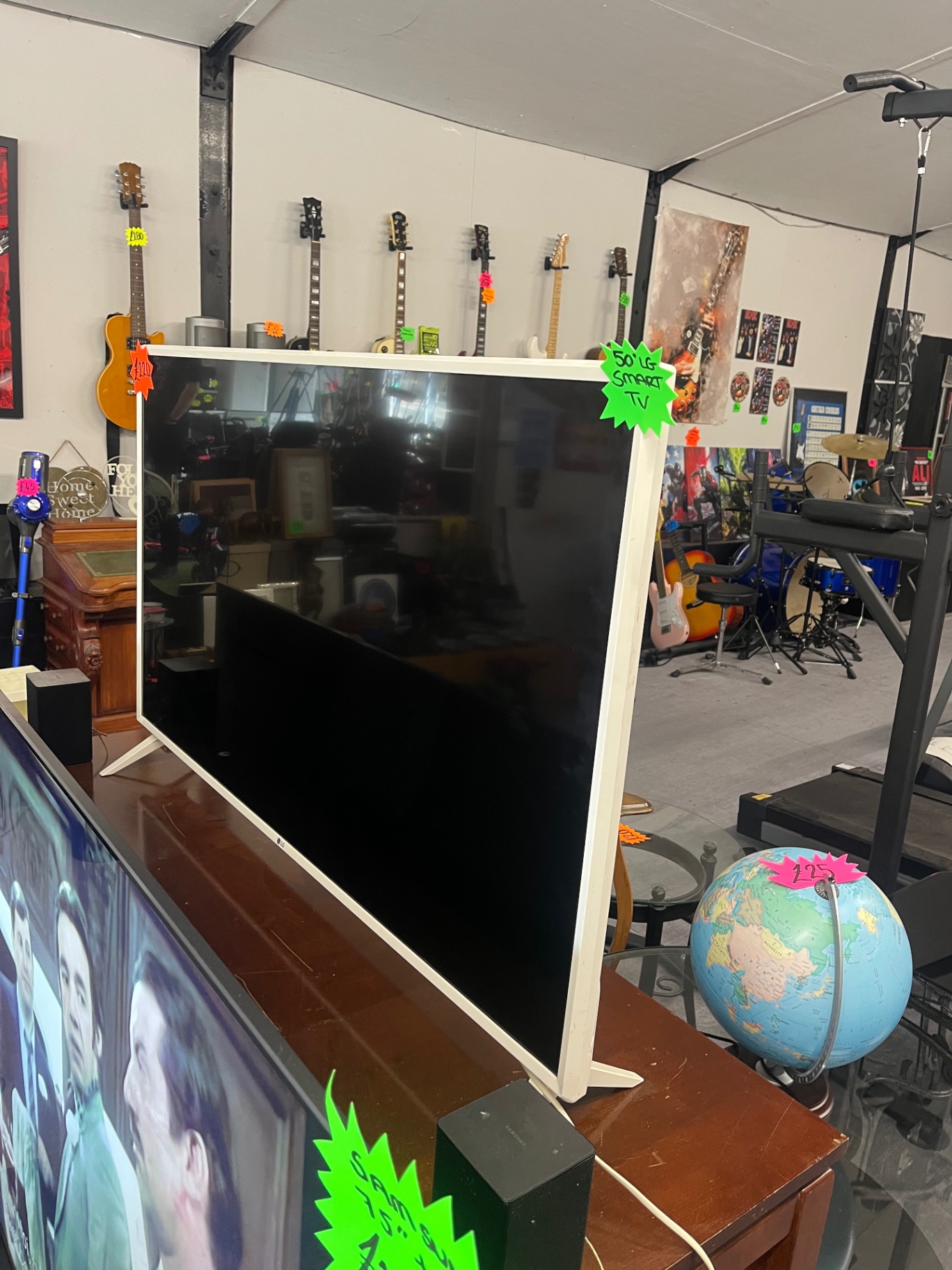 LG 50" Smart TV — White Frame