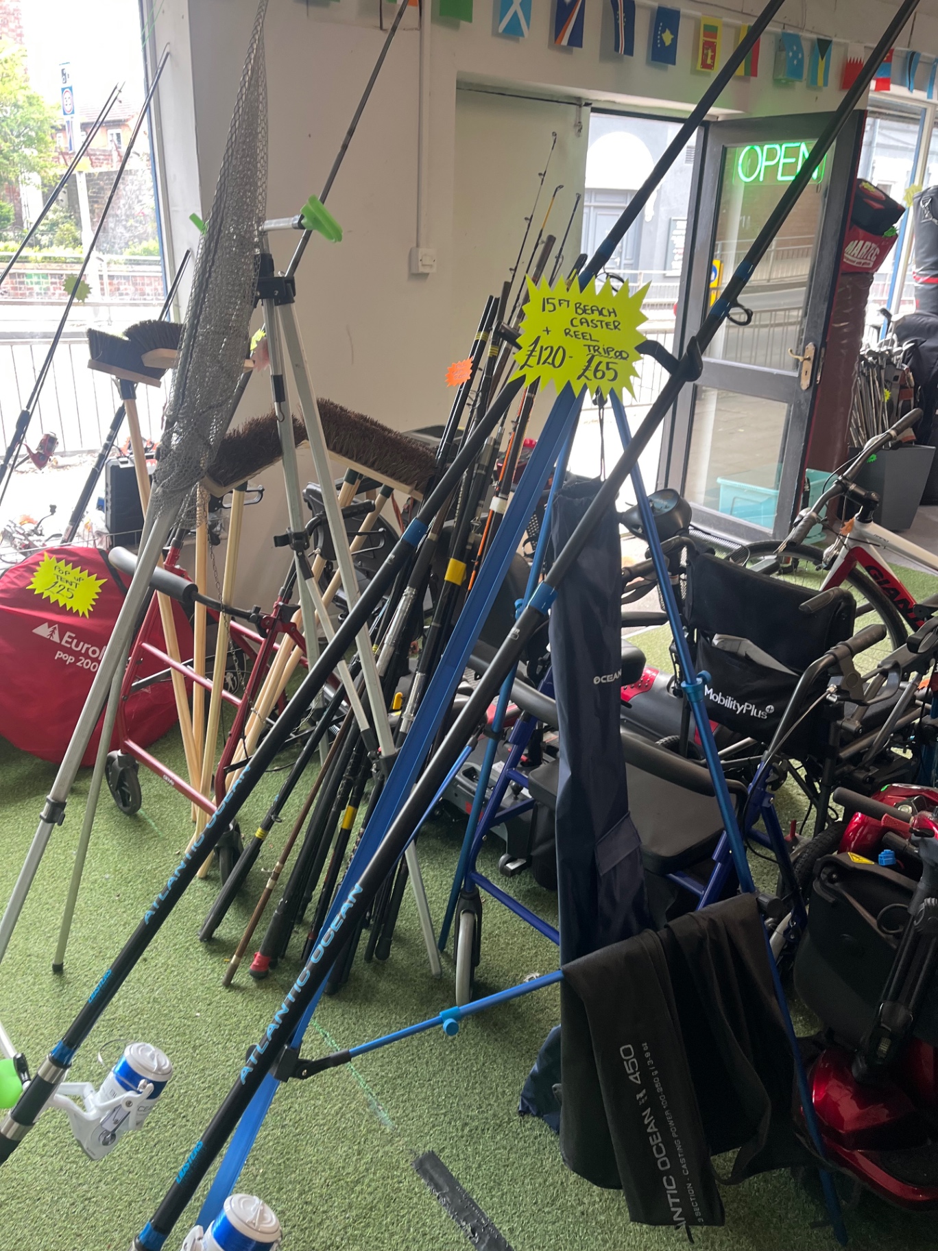 Beachcasters, Landing Nets & Bankside Gear